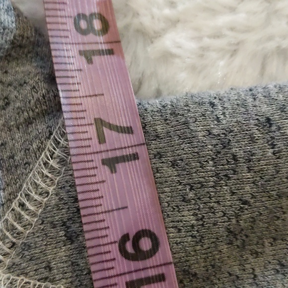 Blumind| Gray Zip Up Cotton Hoodie With Pockets - Picture 8 of 12